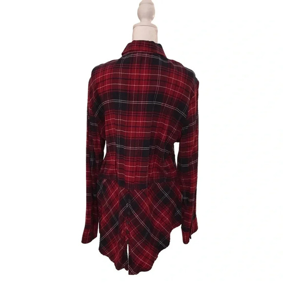 Ladies Red & Black Plaid Top - Picture 11 of 12